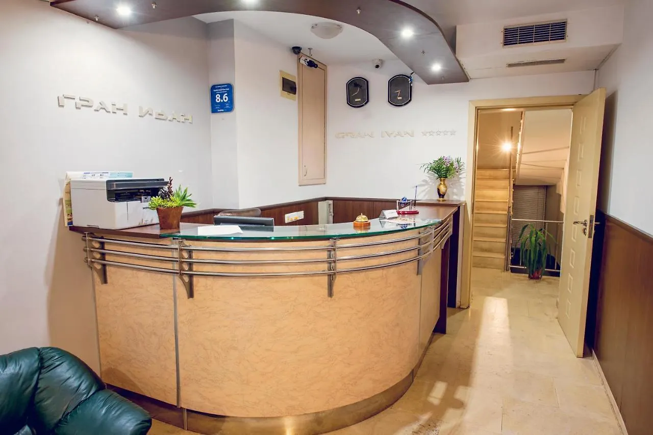 Family Hotel Gran Ivan Warna